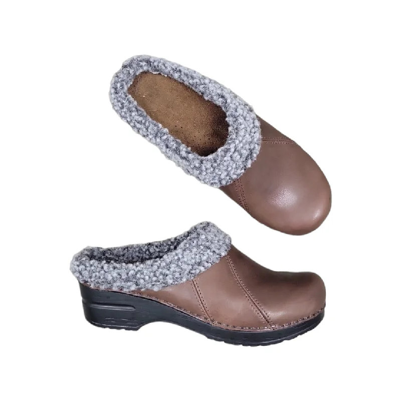 Shoes Flats Mule & Slide By Sanita  Size: 8.5